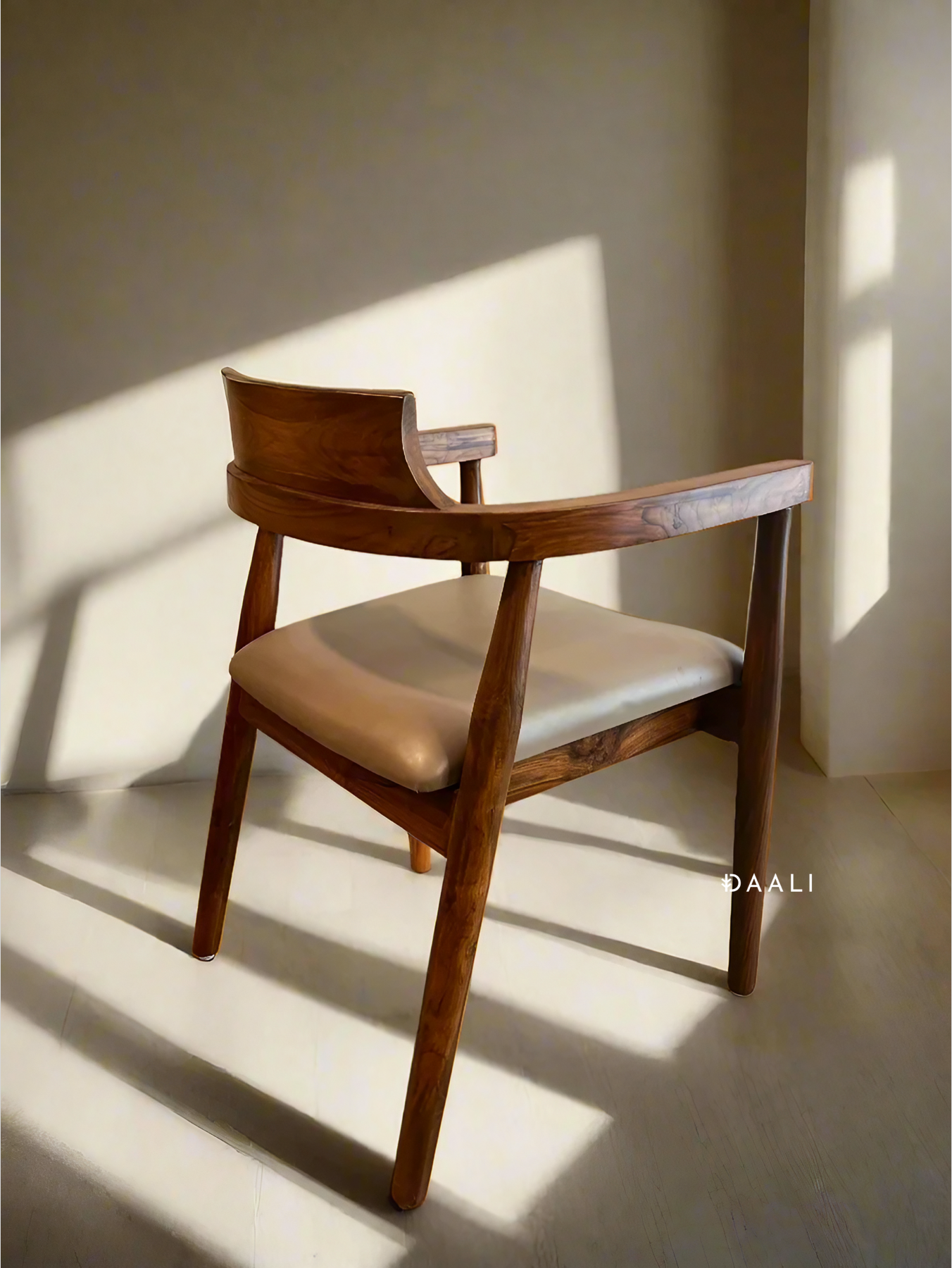 Bella Chair