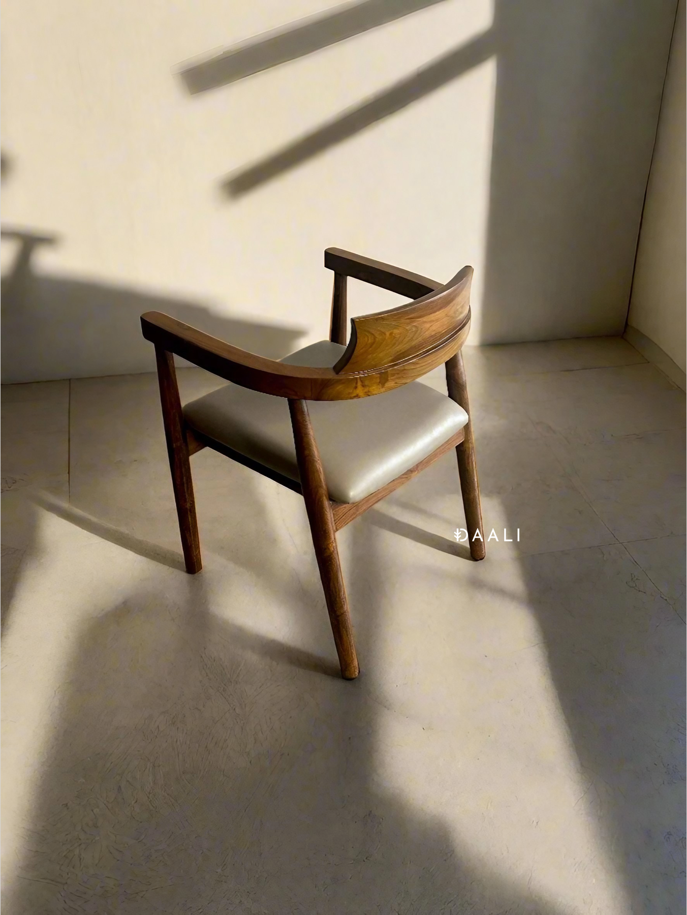 Bella Chair