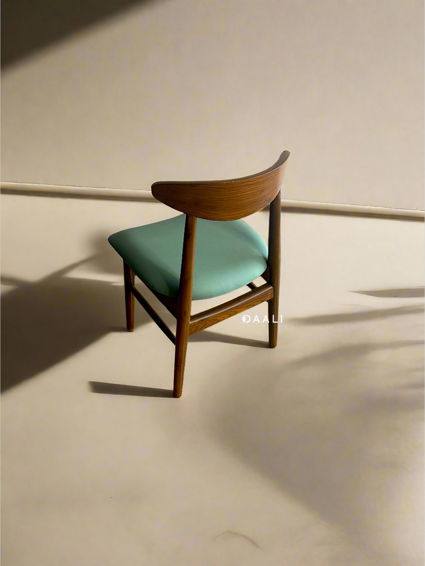 Capricorn Chair