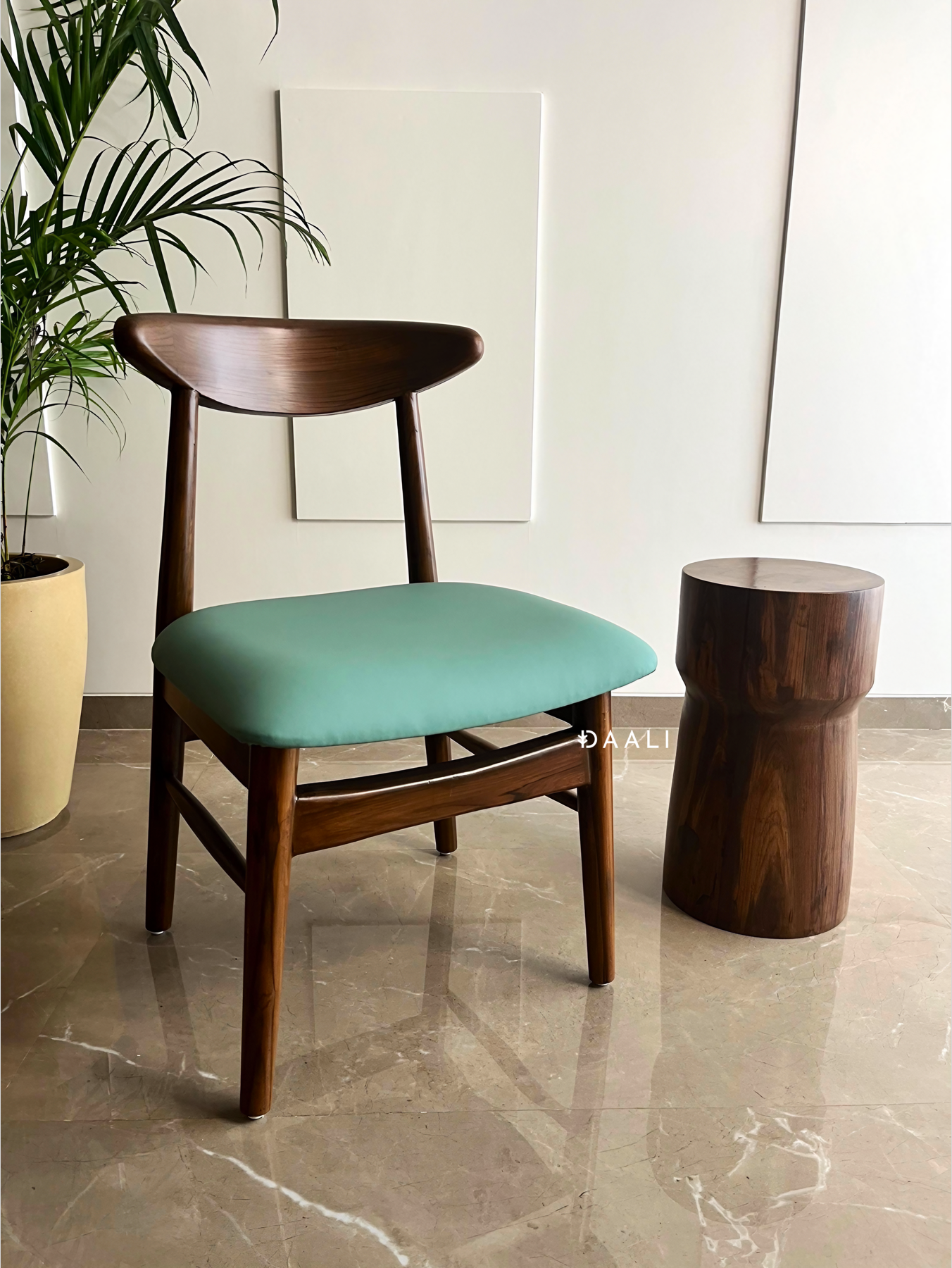 Capricorn Chair