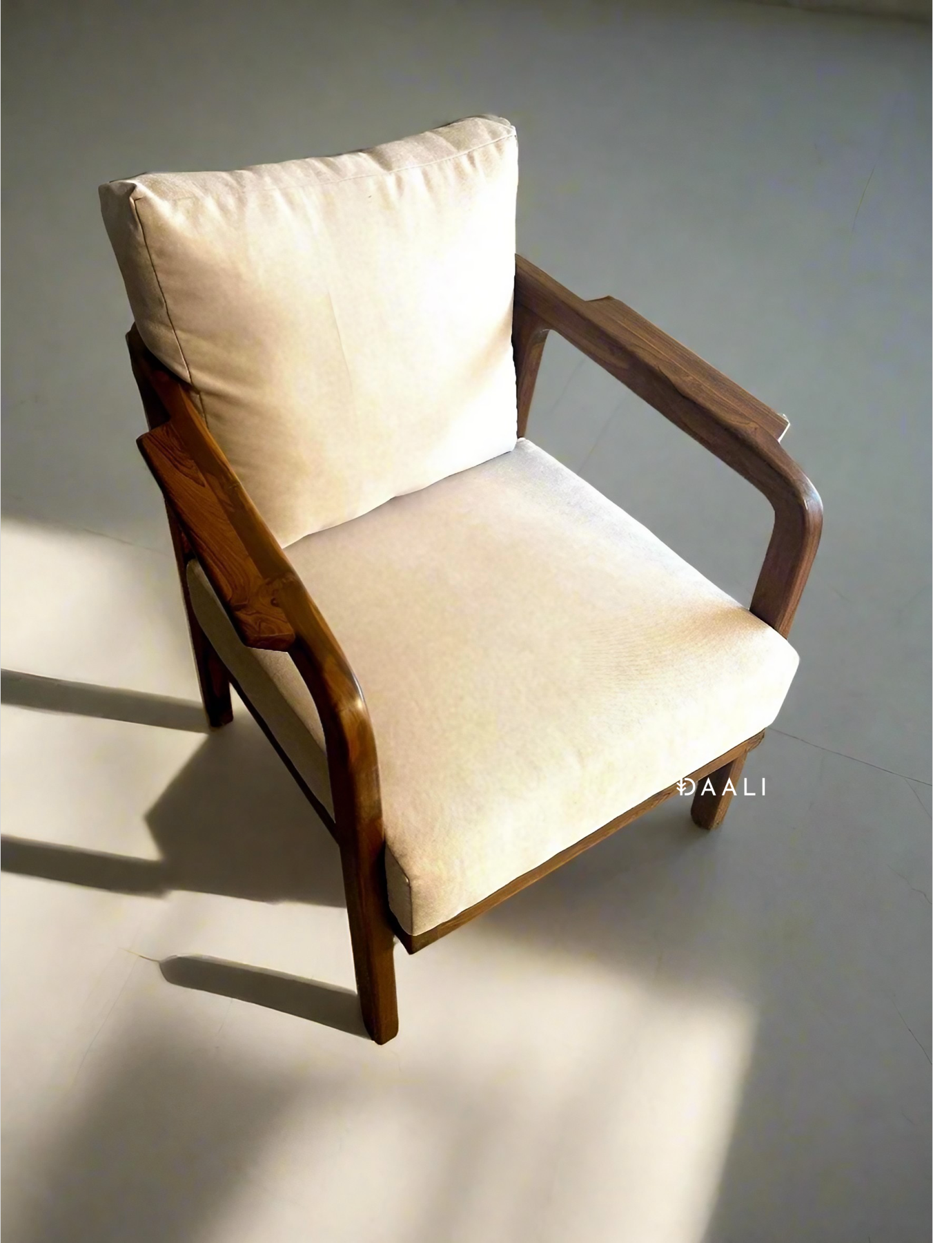 Europa Arm Chair