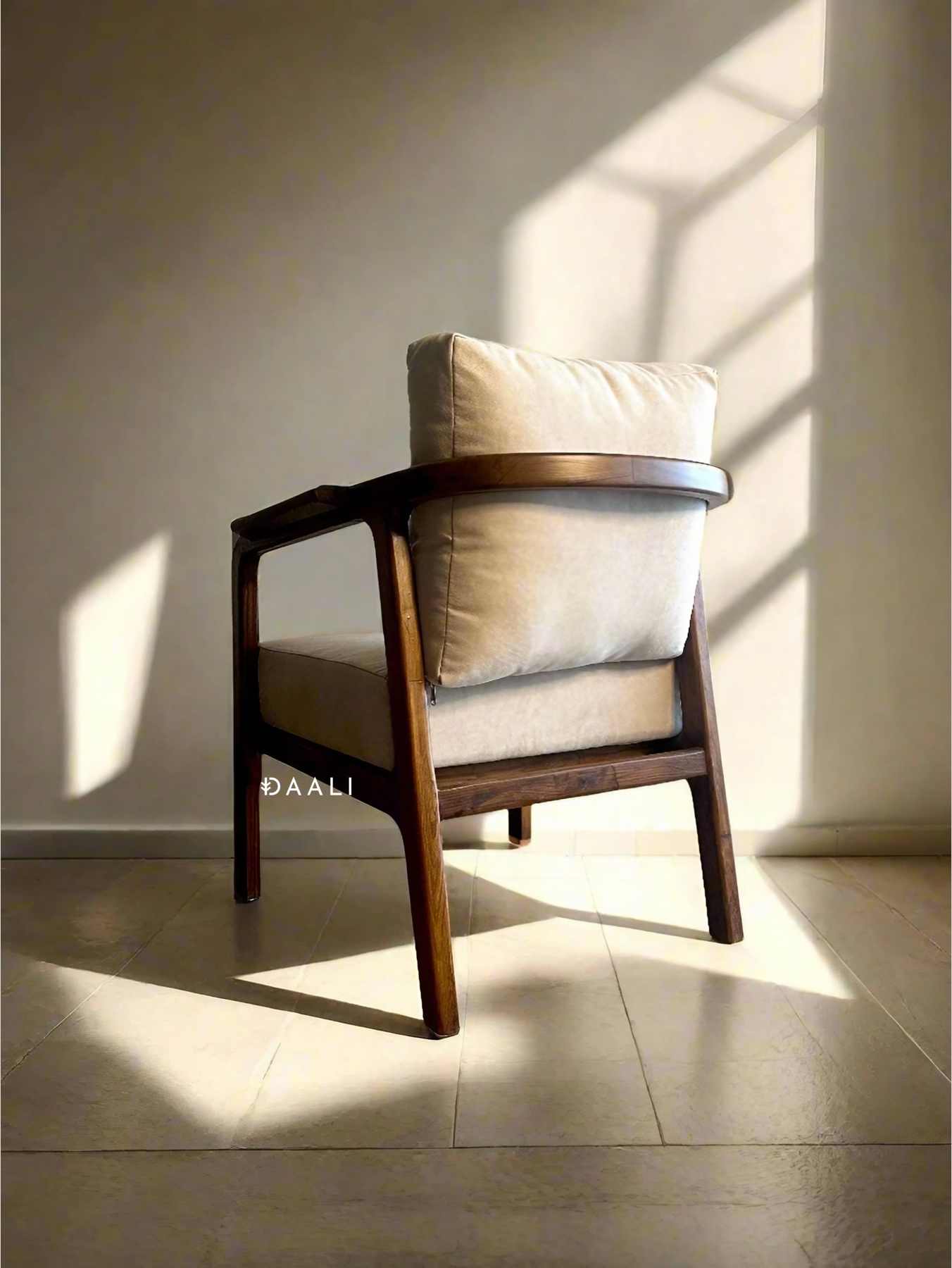 Europa Arm Chair