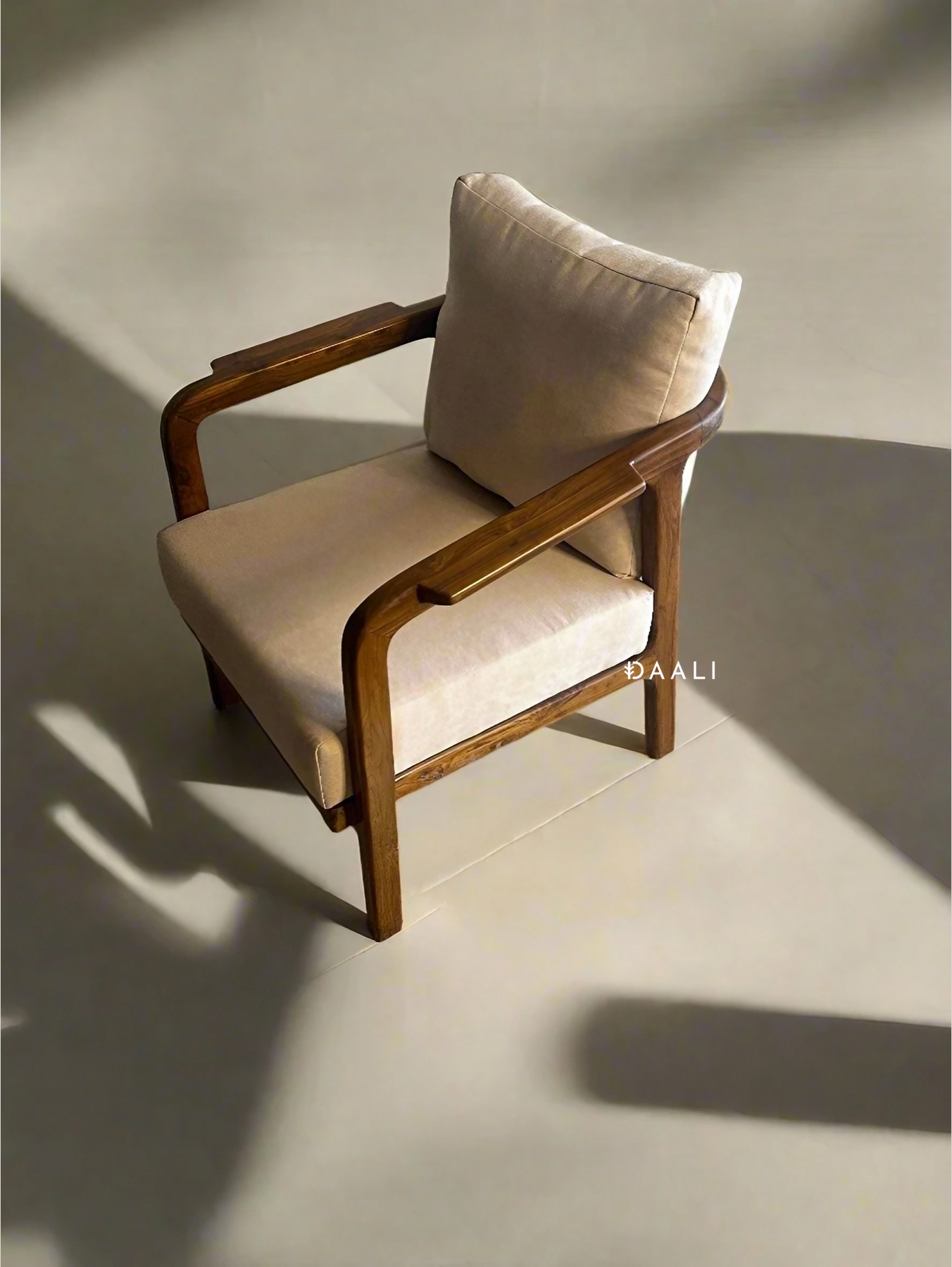 Europa Arm Chair