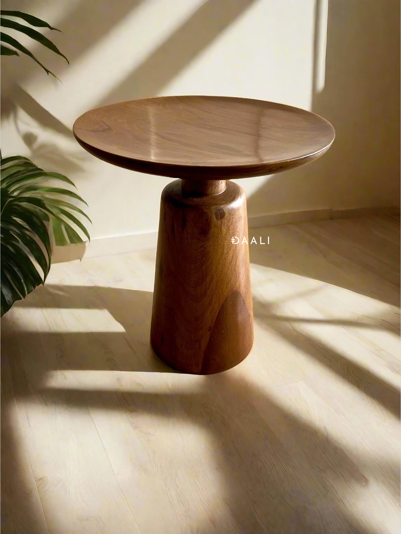 Leo Side Table